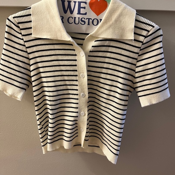 cropped sweater size 00-2 - Picture 2 of 3